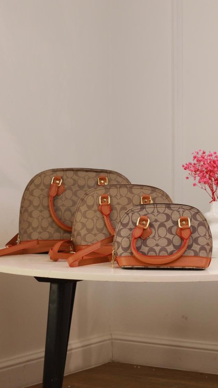 شنطة - كوتش هرمي كاكي / ٣ مقاسات